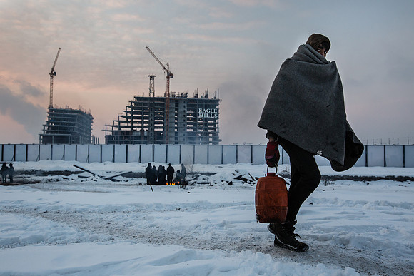 Refugees in Serbian winter cold
